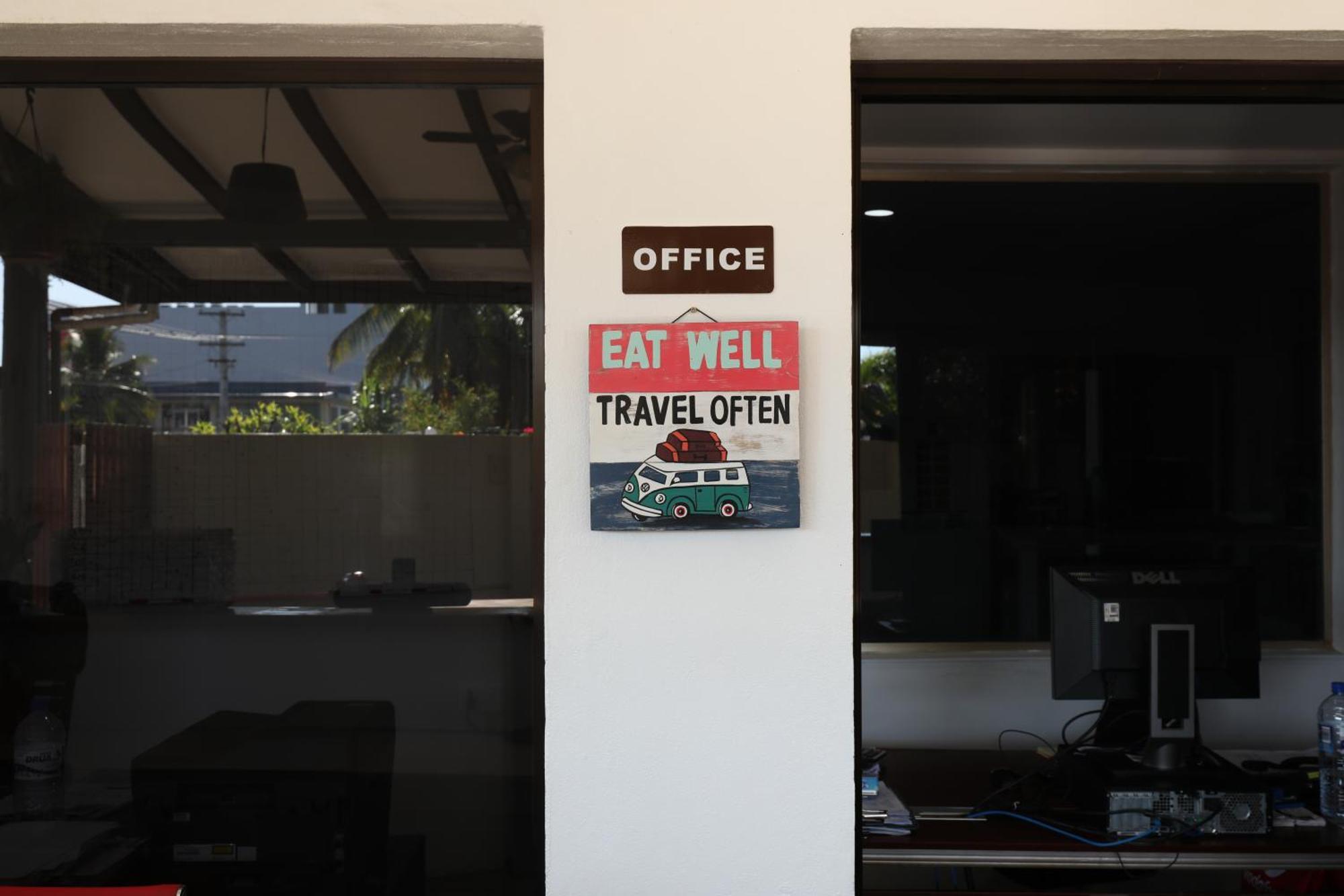 Tropical Plaza Apt Nadi Buitenkant foto