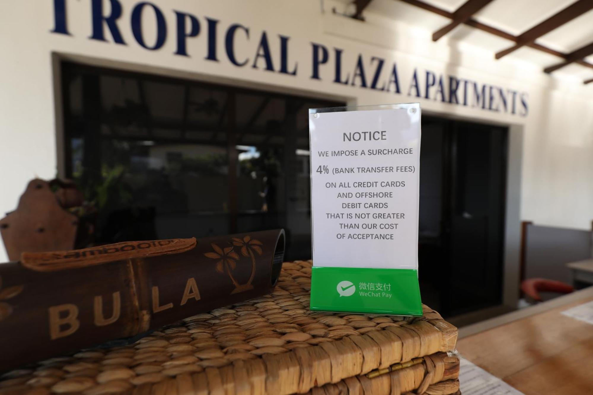 Tropical Plaza Apt Nadi Buitenkant foto