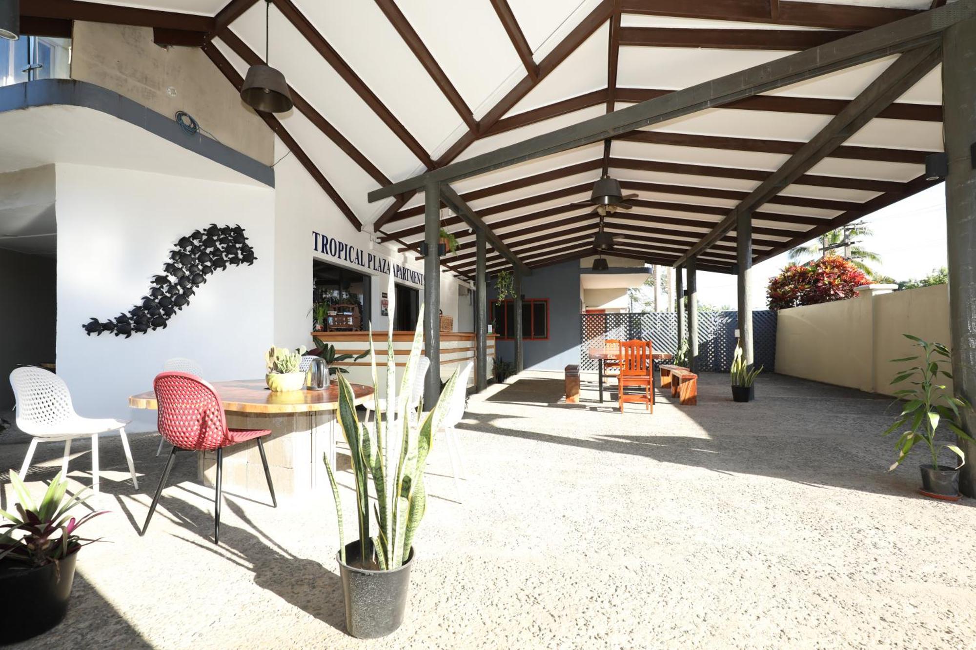 Tropical Plaza Apt Nadi Buitenkant foto