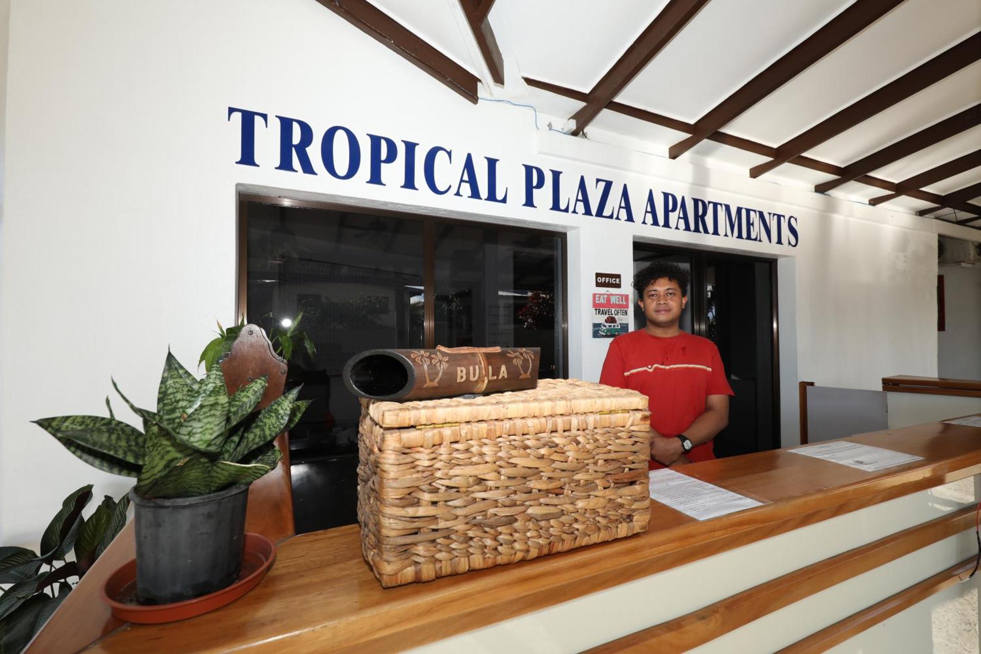 Tropical Plaza Apt Nadi Buitenkant foto